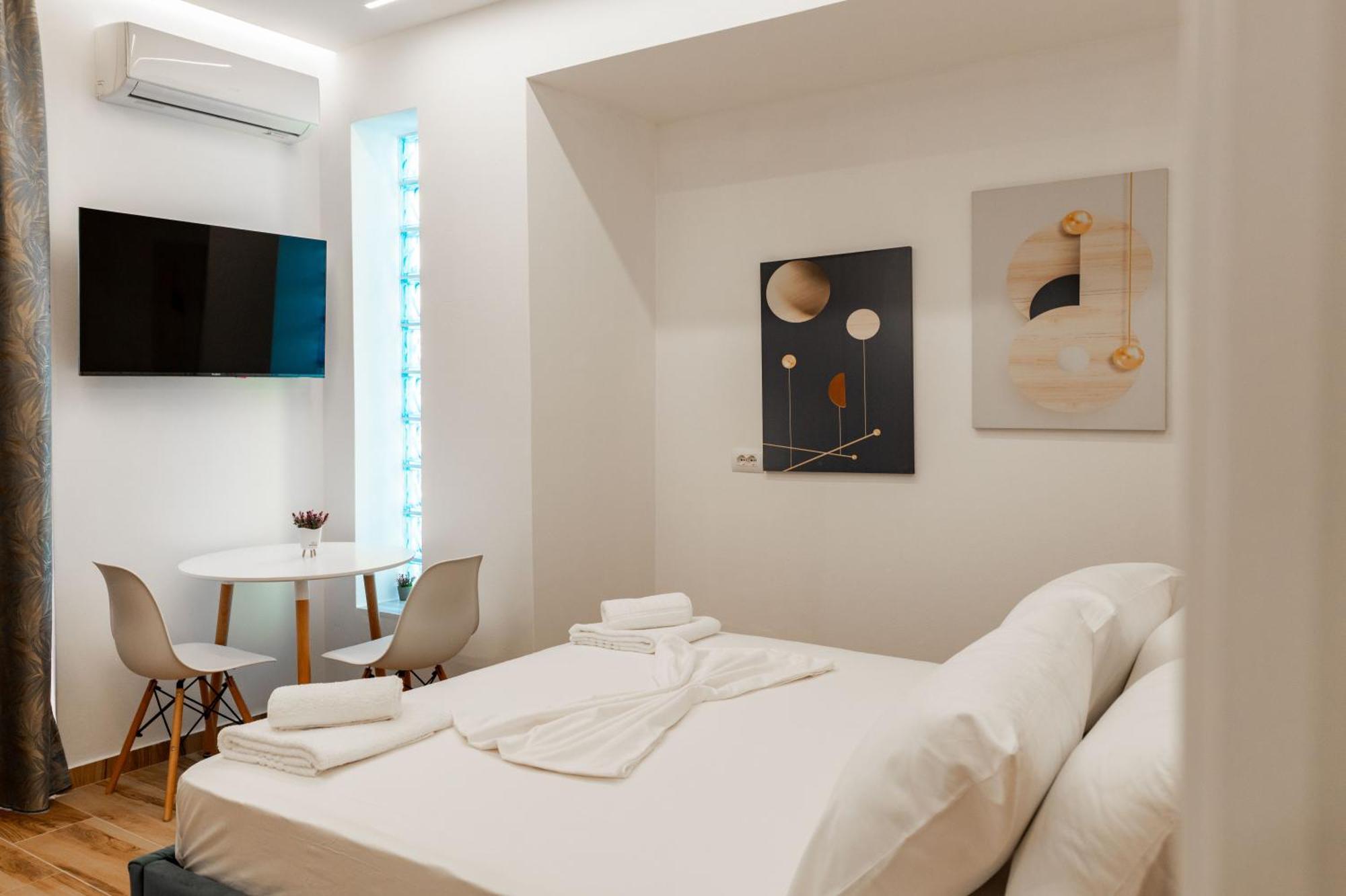 Vila Amare Sarandë Habitación foto