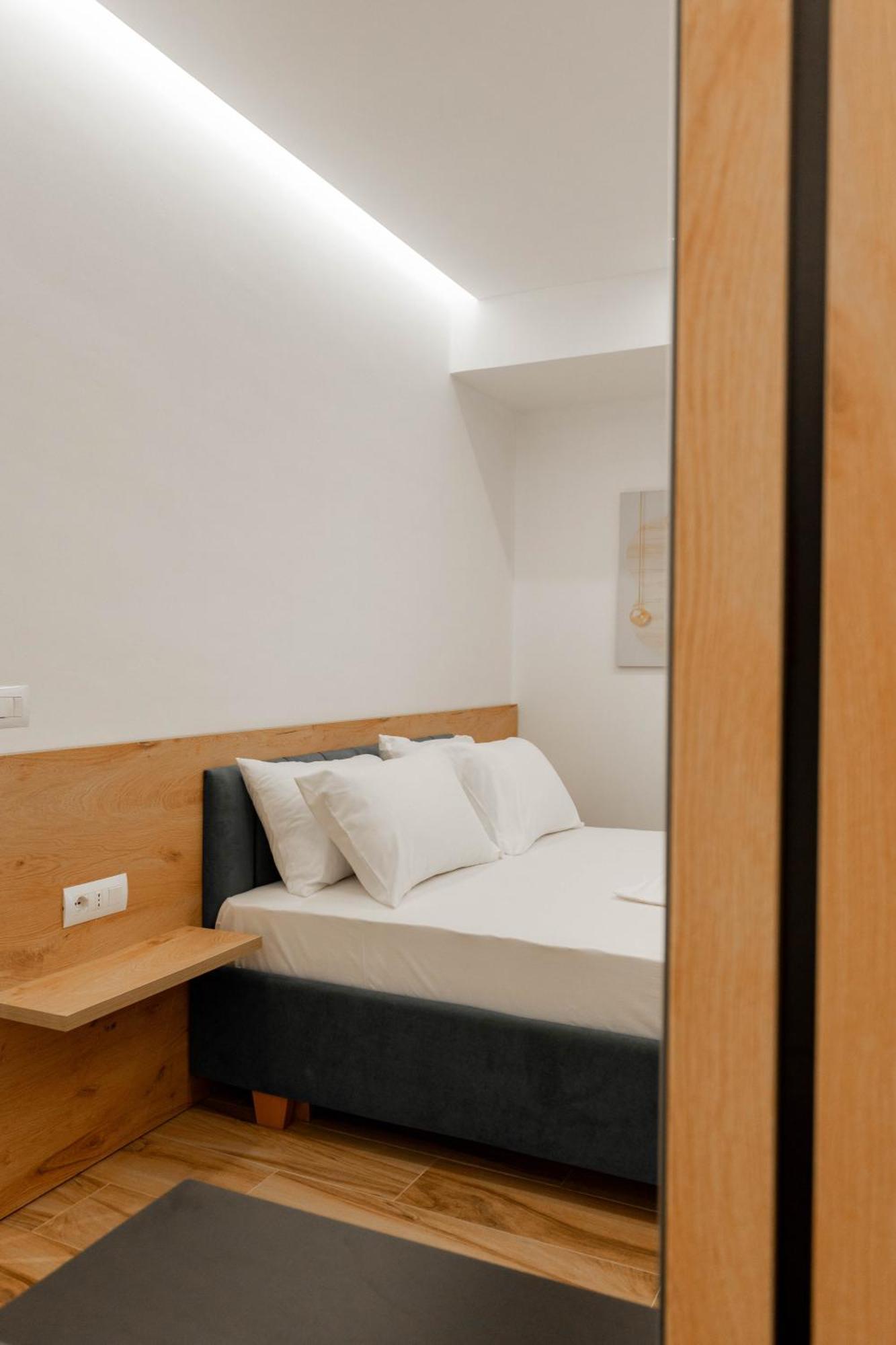 Vila Amare Sarandë Habitación foto