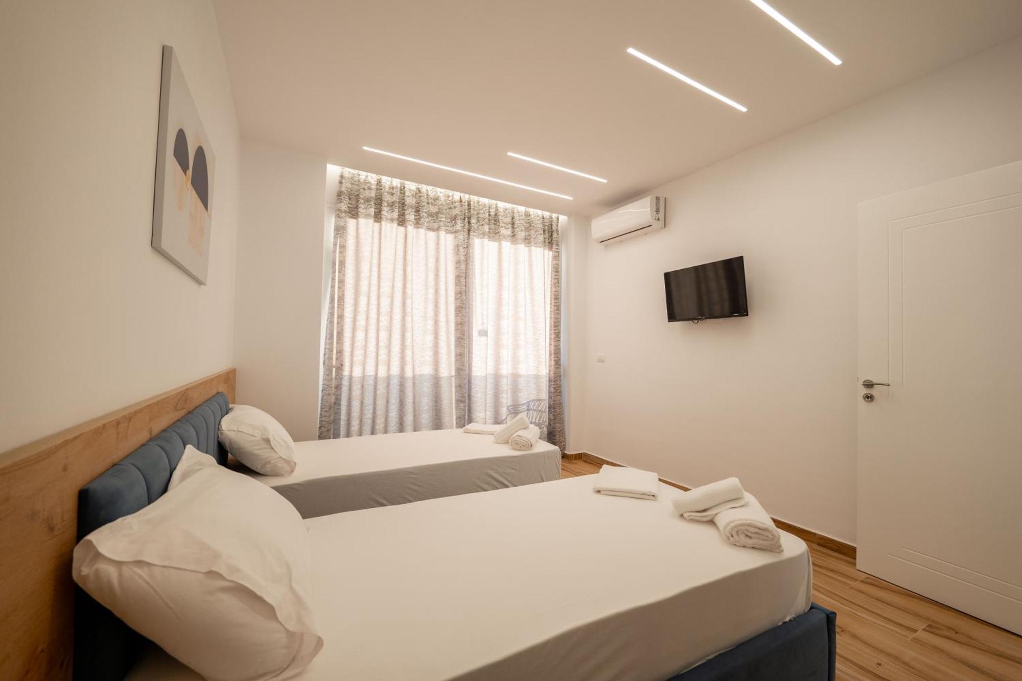 Vila Amare Sarandë Habitación foto